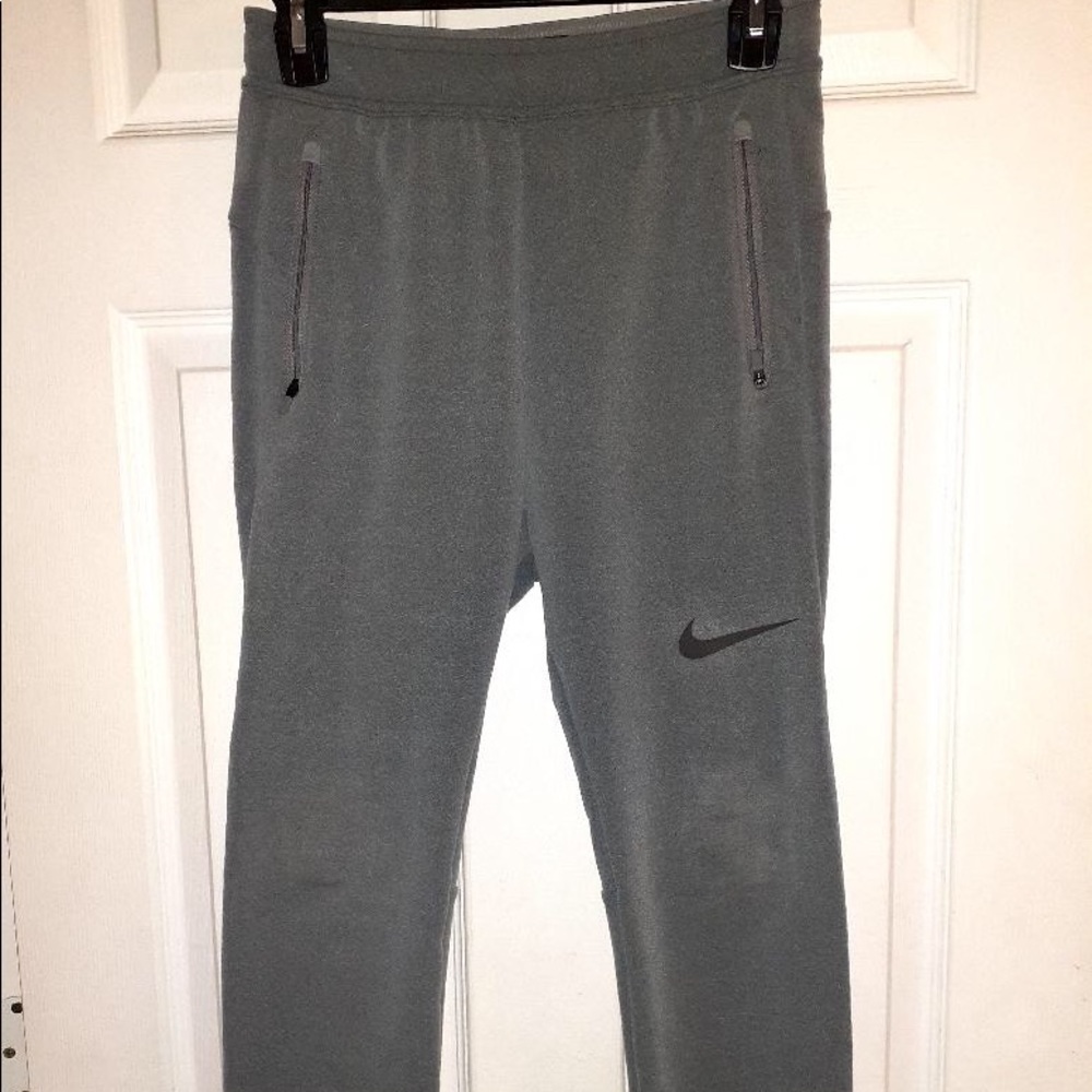 Boy’s size medium Nike sweatpants